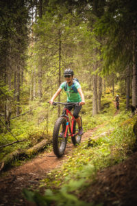 Fatbike-retkellä Isojärven kansallispuistossa. Kuva: Heikki Sulander/retkeilyKS
