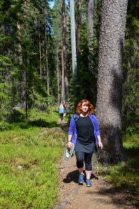 Retkeilijä Pyhä-Häkin kansallispuistossa. Kuva: Upe Nykänen/retkeilyKS